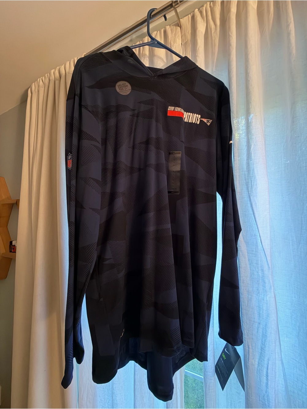 Nike Long-Sleeve Patriots Pullover Hoodie - Navy & Black